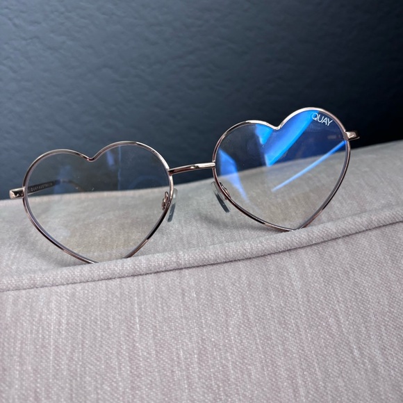 Quay Australia Accessories - Quay Heart-Shaped Sunglasses